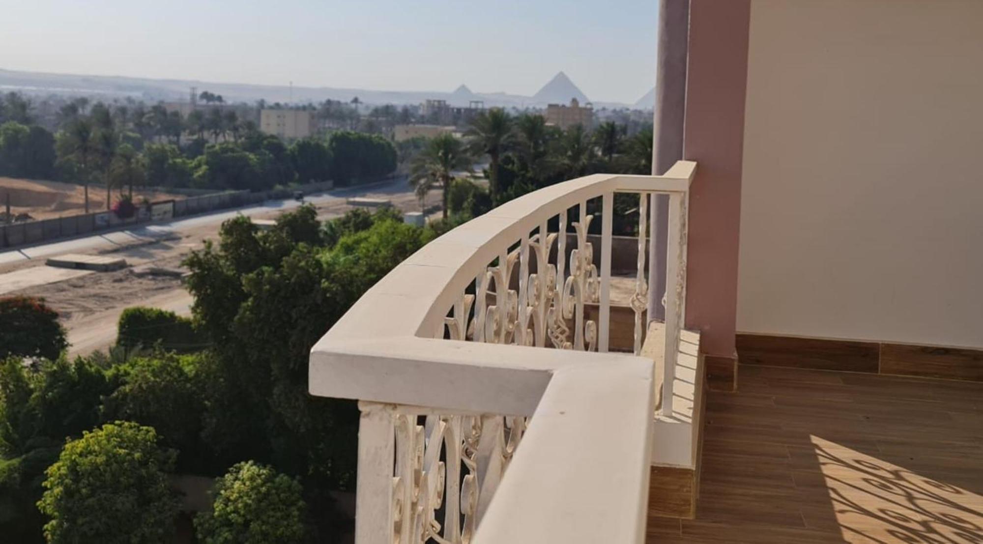 Отель Pyramids Sunshine View Kafrat al Jabal Экстерьер фото